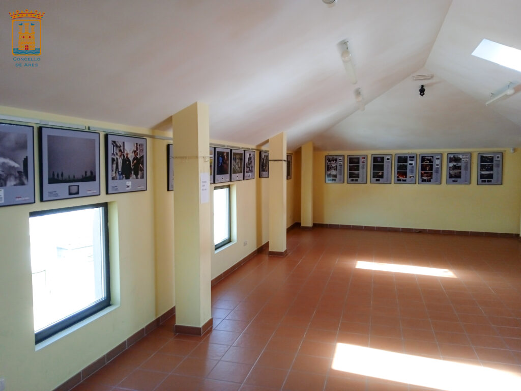 02 comezo da exposición Galicia en Foco na Casa da Xuventude de Ares 2023